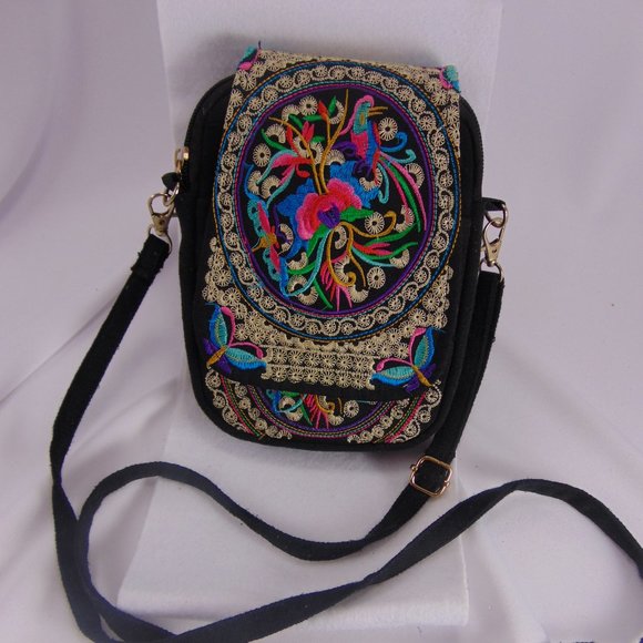 Goodhan Vintage Handmade Mini Crossbody Bag - Picture 6 of 12